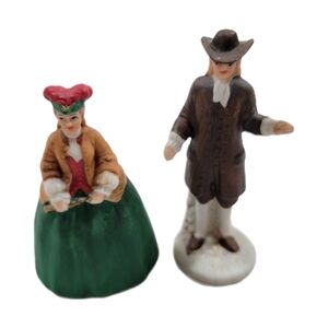 Enesco Williamsburg Village Figurines Man Woman Vintage Colonial Pair